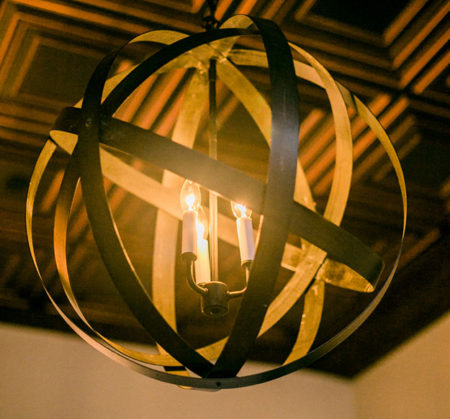 Metal Strap Globe Pendant Light